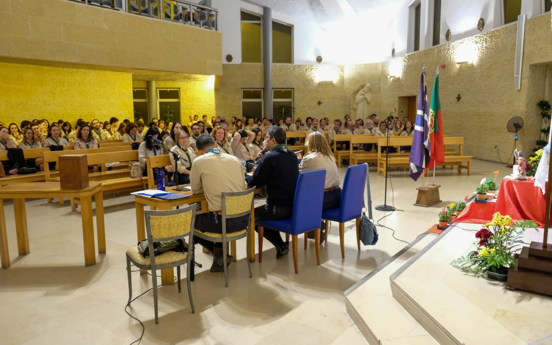 “Tantos lenços vermelhos são sinal de que estamos jovens e com garra”