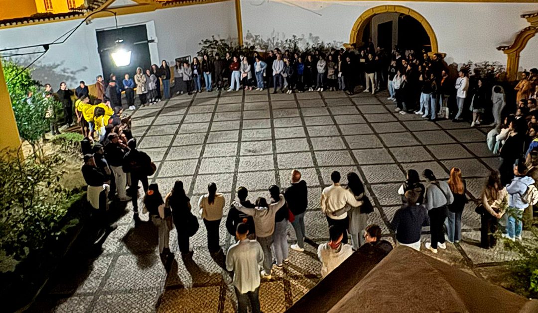 Vigília Vocare reúne mais de uma centena de jovens sadinos em Oração pelos Seminários