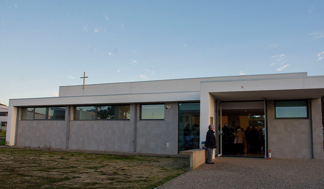 Eucaristia na Igreja de S. Pedro, na Lagoa de Albufeira