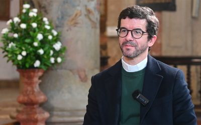 “Para que a arte seja evangelizadora, é importante que, desde a encomenda, ela tenha essa preocupação”