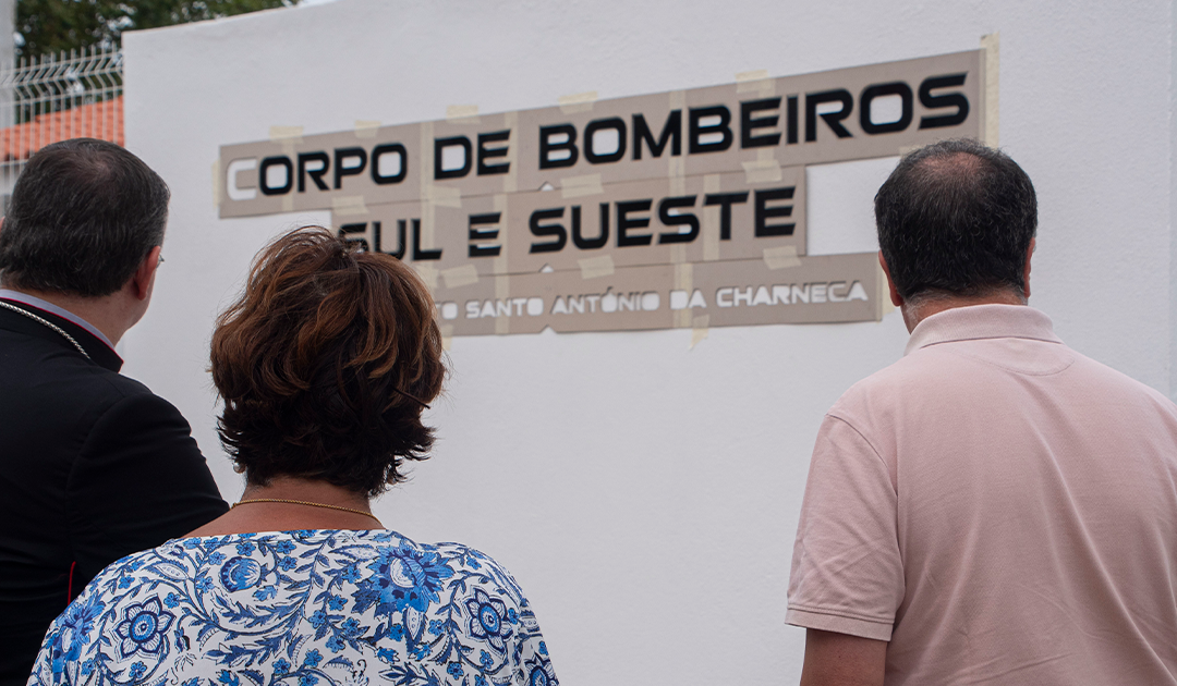 Visita a instituições de Santo António da Charneca