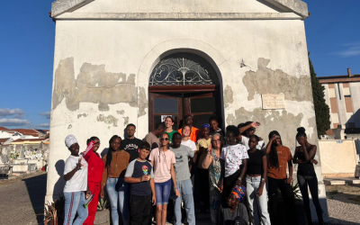 Grupo de Jovens da Paróquia do Lavradio realizou ação de limpeza e pintura na capela do cemitério