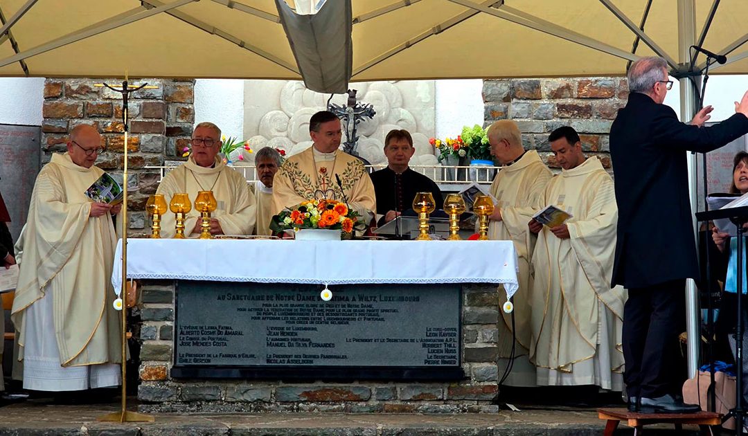 D. Américo Aguiar em Wiltz: Milhares de Peregrinos Desafiam a Chuva pelo Amor a Nossa Senhora de Fátima